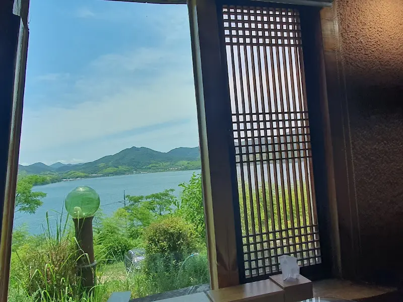 소향다원 창밖 풍경