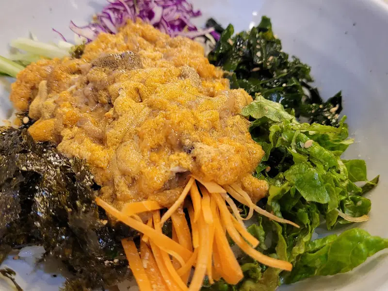 싱싱한 성게알 클로즈업