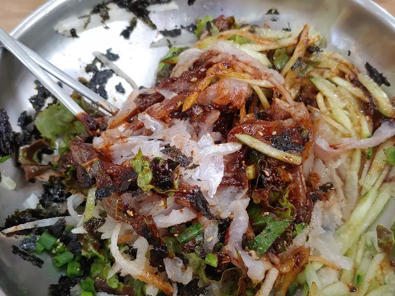 전통물회 비빔 근접샷