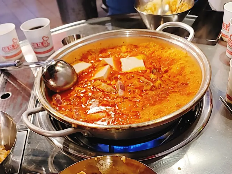 김치찌개 전체 상차림