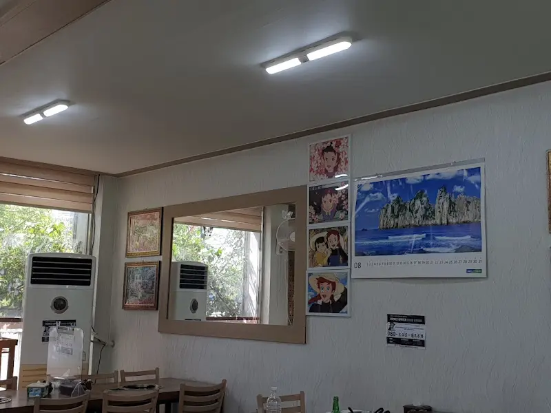 세림칼국수 인테리어