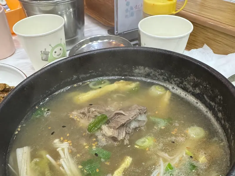 모란정의 갈비탕