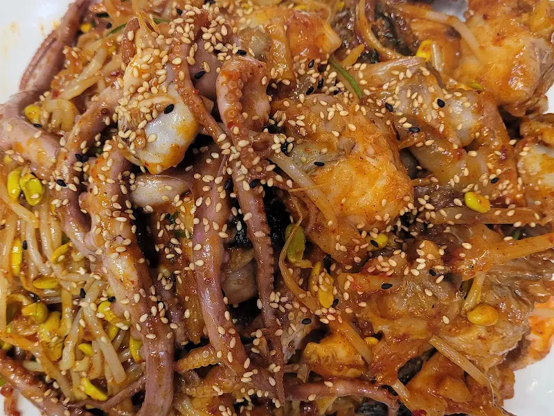 모란정의 놋그릇