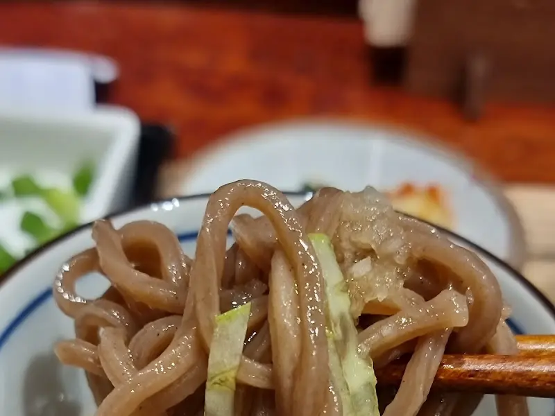 히츠마부시와 함께 제공되는 다양한 곁들임