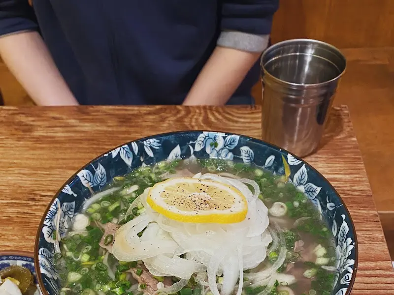 먹음직스러운 소고기 쌀국수