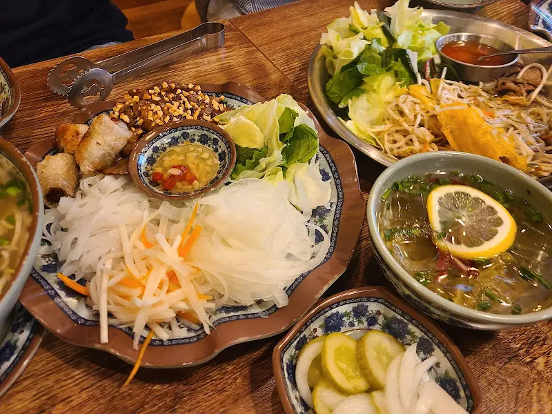 다채로운 분짜 한 상