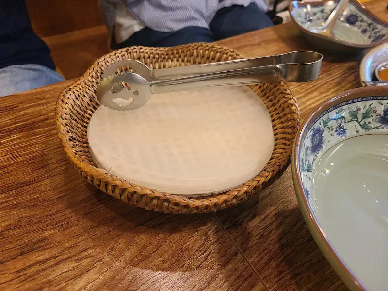 분짜에 곁들여 먹는 라이스페이퍼