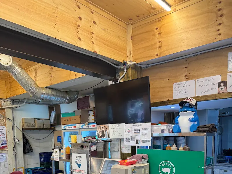 마악데 삼겹살 내부