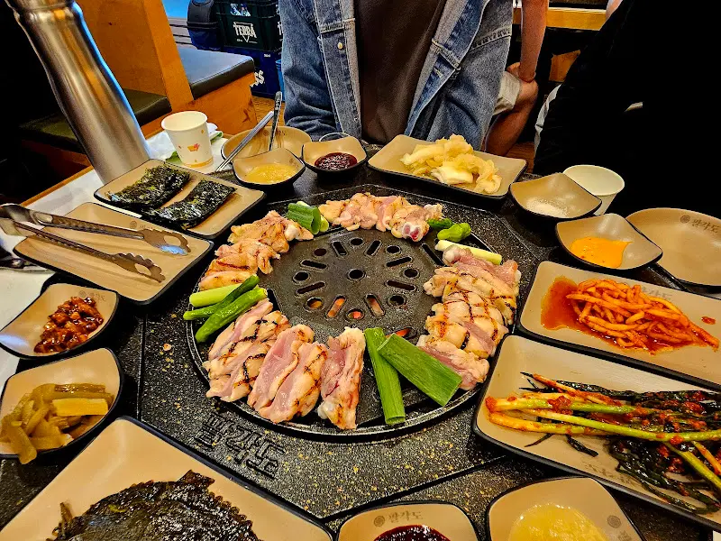 닭갈비 한 상 차림