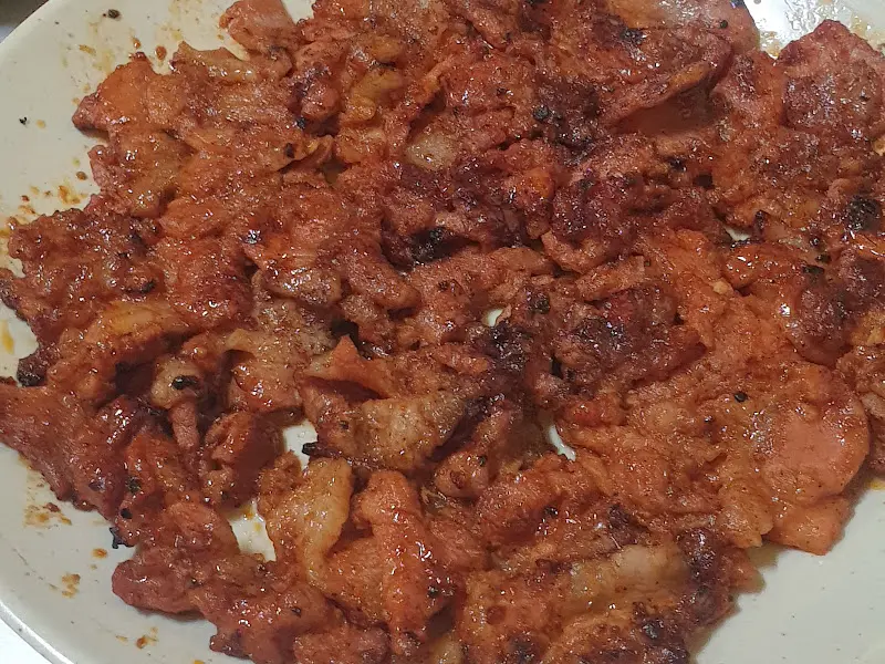 윤기가 흐르는 석쇠불고기