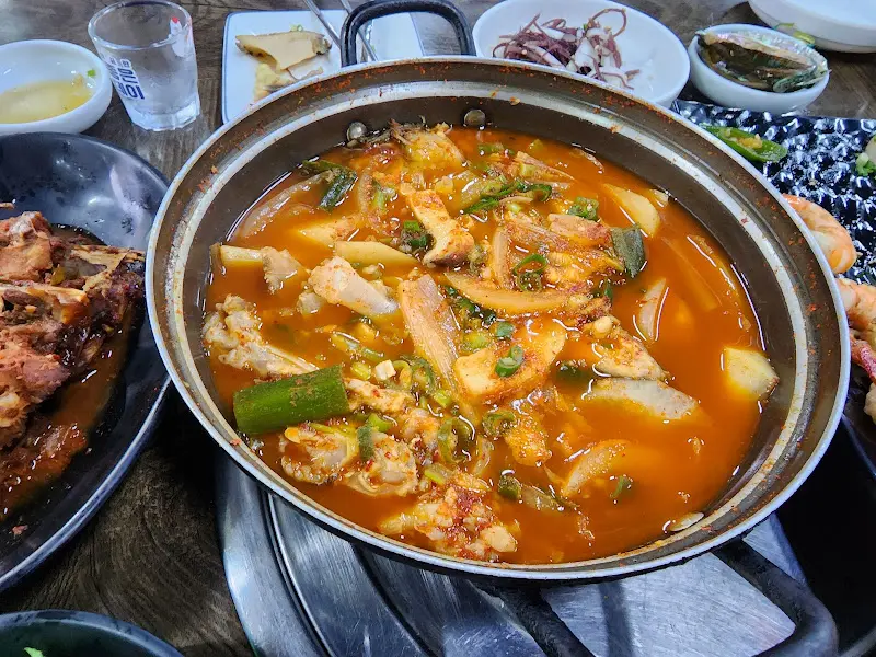 해안횟집 매운탕