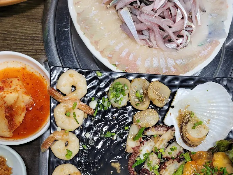 해안횟집 해산물 모듬