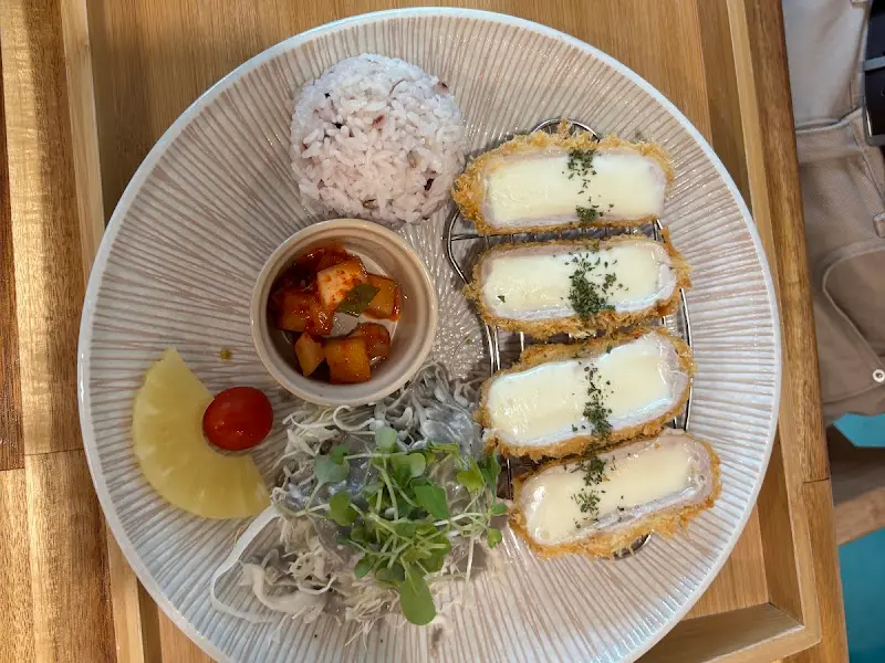 서롱 치즈돈까스