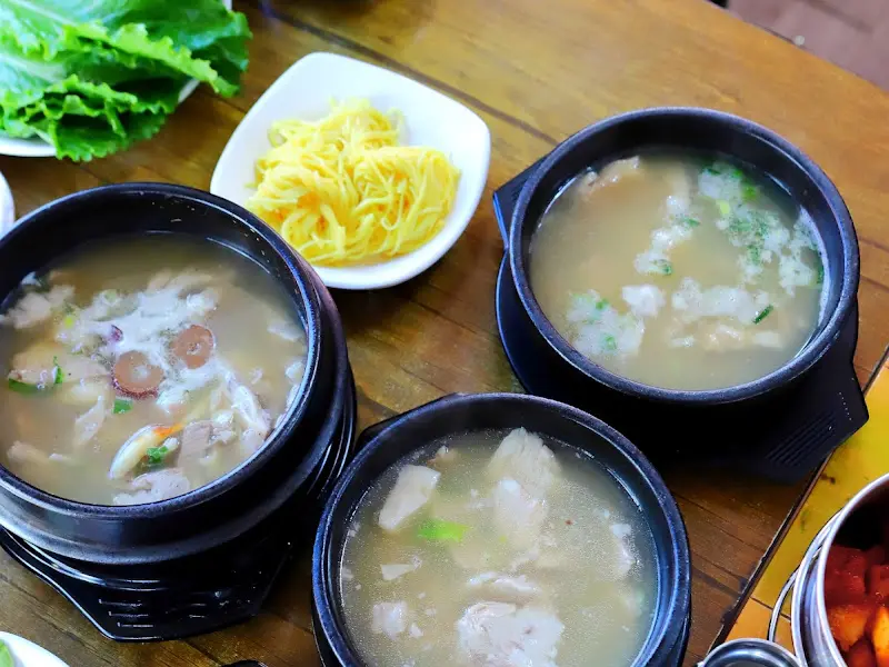 돈삼전복탕과 돼지국밥