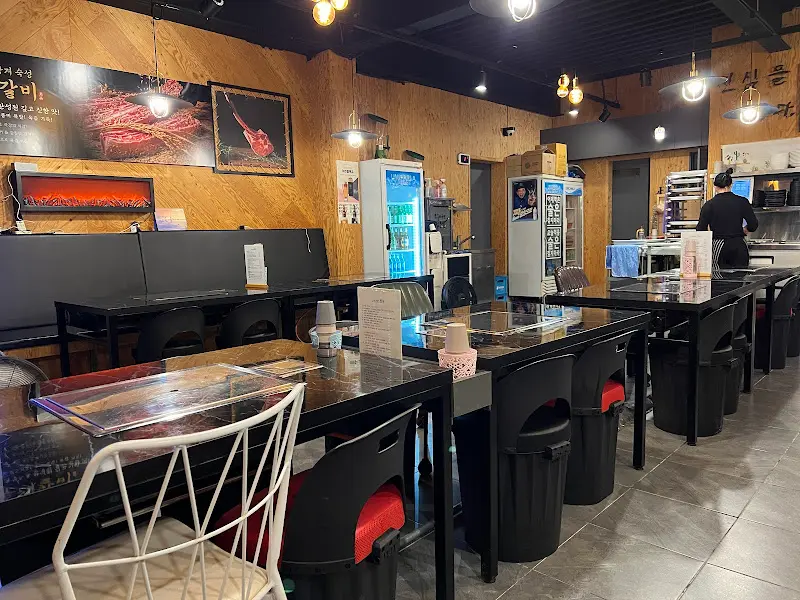 깔끔한 내부 인테리어