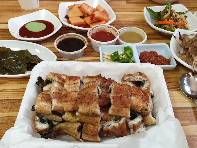 장어구이 한 상 차림