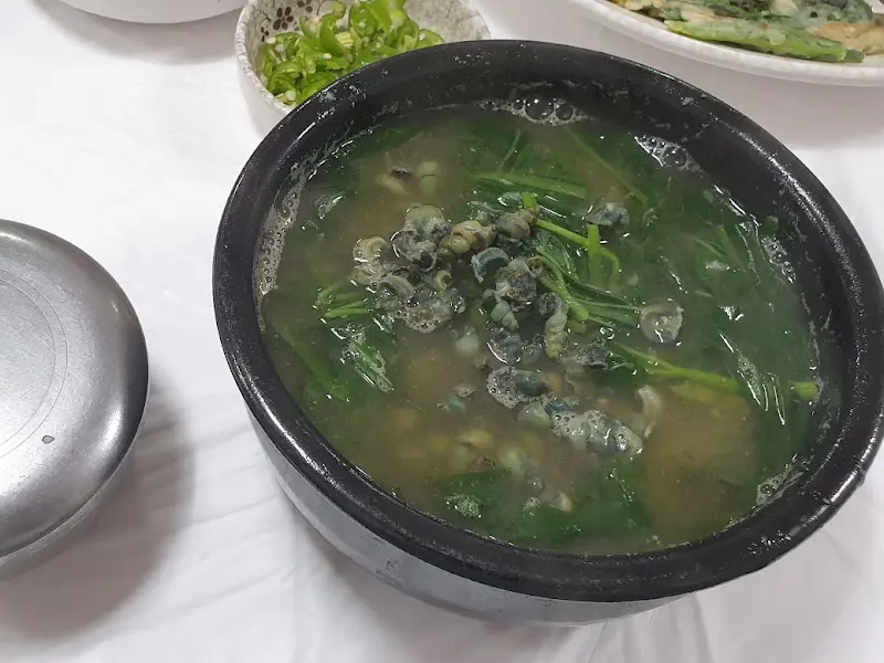 올갱이 해장국의 모습