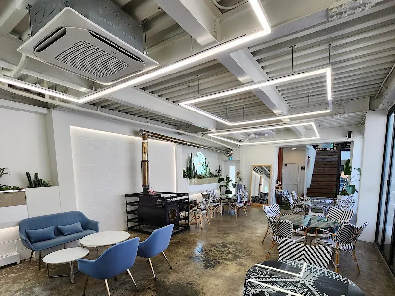 딜리포인트 내부 인테리어