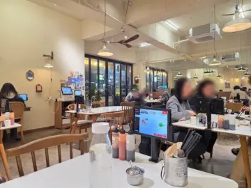 비 오는 날, 뜨끈한 쌀국수 한 그릇이 선사하는 포항의 작은 베트남 맛집