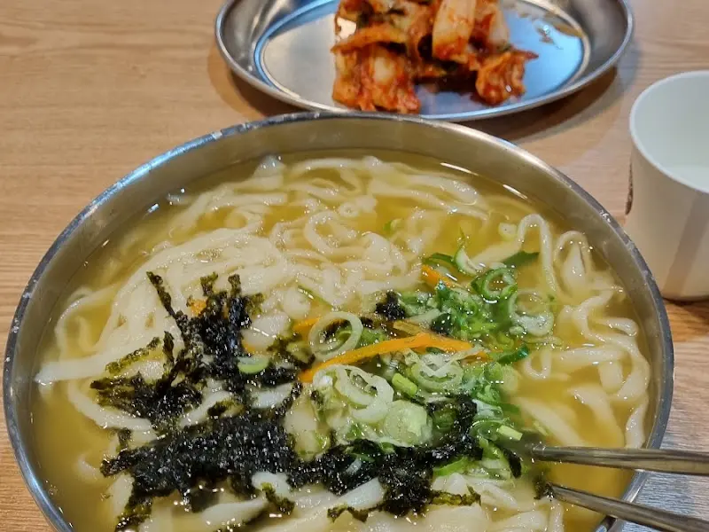 김치와 칼국수