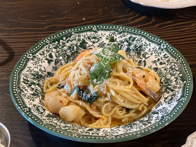 새우와 관자가 듬뿍 들어간 해산물 파스타