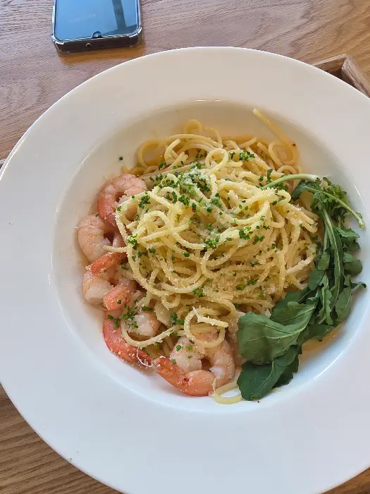 새우가 올라간 파스타 메뉴
