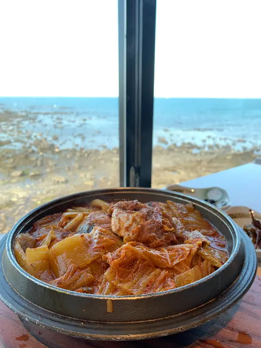 고등어묵은지찜의 푸짐한 모습