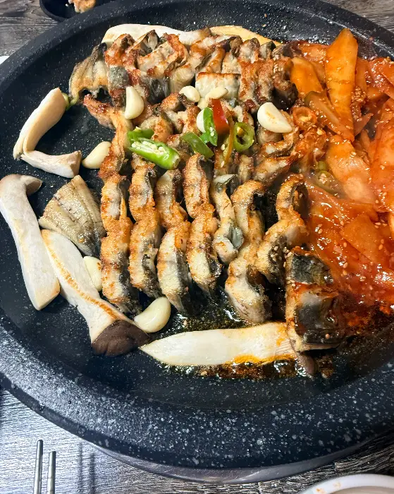 장어구이와 더덕구이