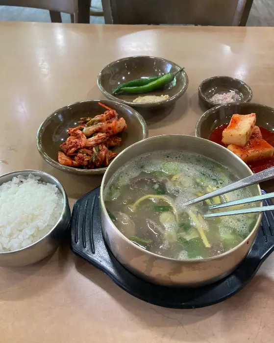 금탄소머리국밥의 소머리국밥