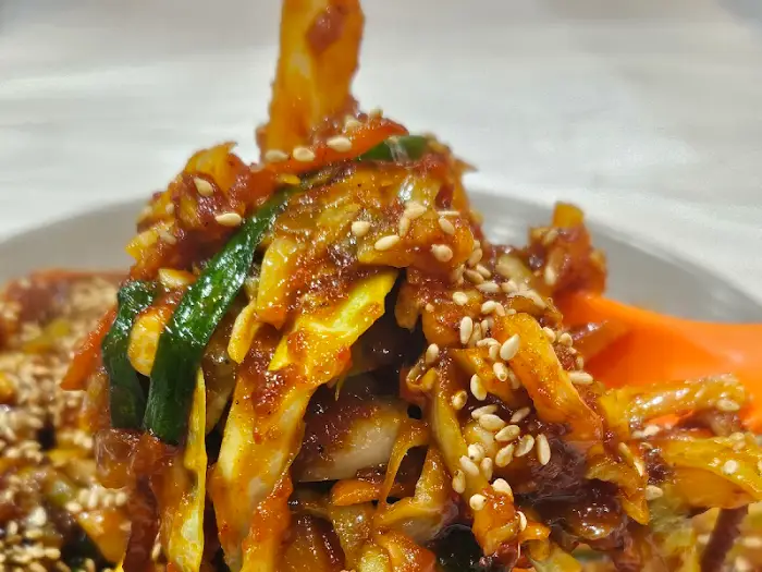 양념이 듬뿍 묻은 코다리 조각