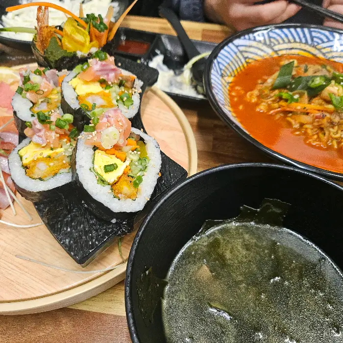 창선수산 후토마끼와 매운탕