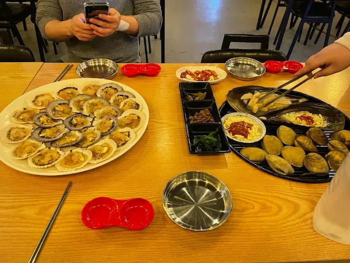 테이블 세팅 모습