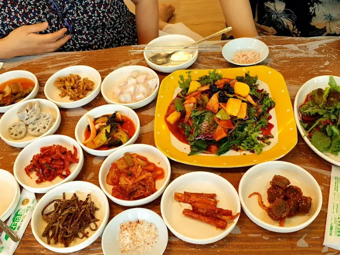 제천 학현식당 푸짐한 밑반찬