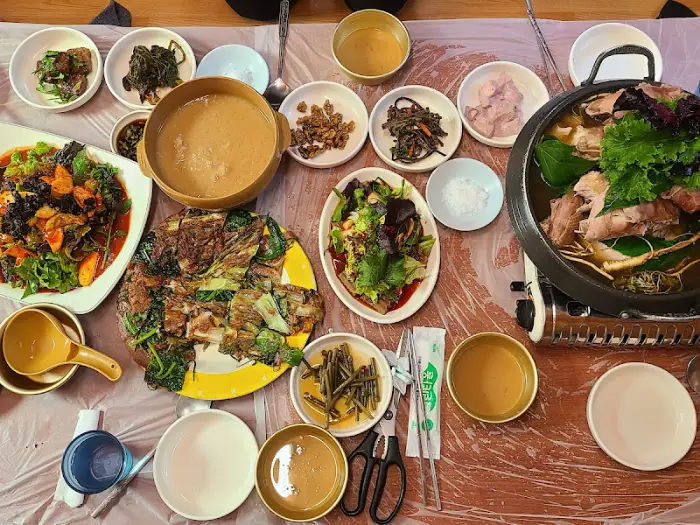 제천 학현식당 전체 상차림