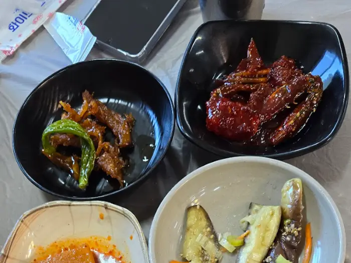 쌈 채소와 밥