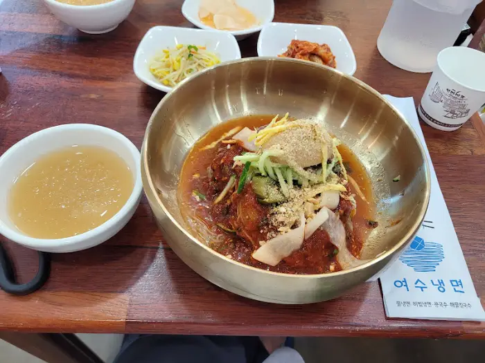여수냉면 물냉면