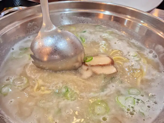 들깨 칼국수