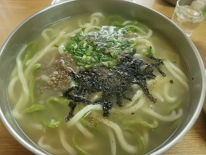 푸짐한 칼국수