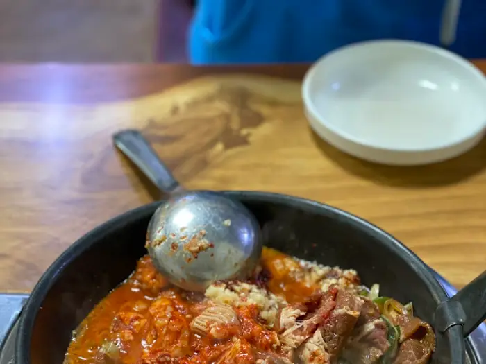 끓고 있는 전골