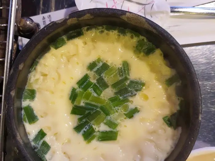 김이 모락모락 나는 계란찜