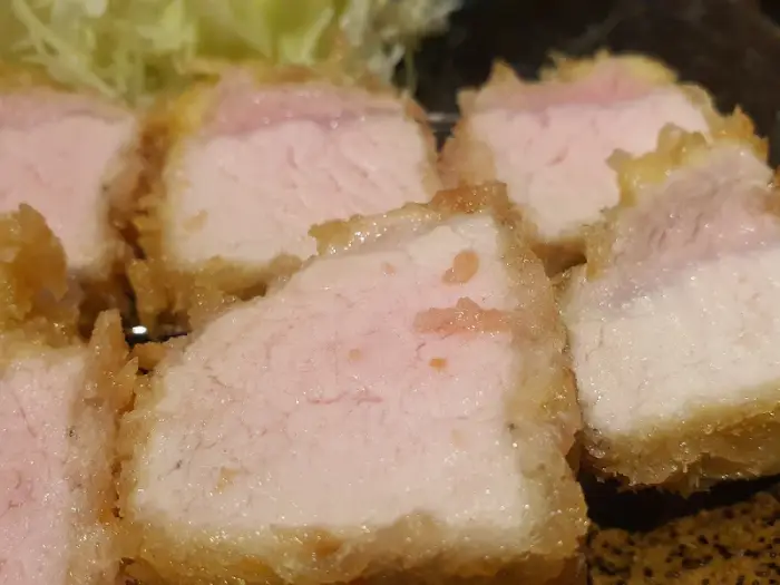 로스카츠의 부드러운 단면을 클로즈업한 사진