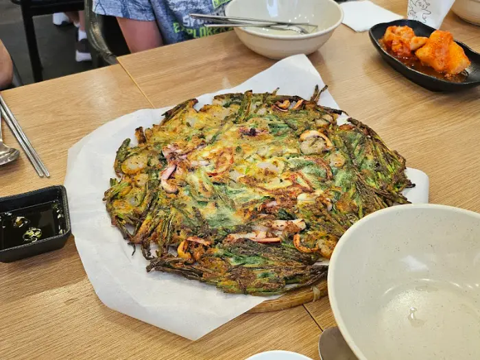 푸짐한 해물파전