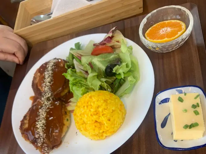 두부 스테이크 플레이팅