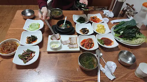 수육과 쌈 채소