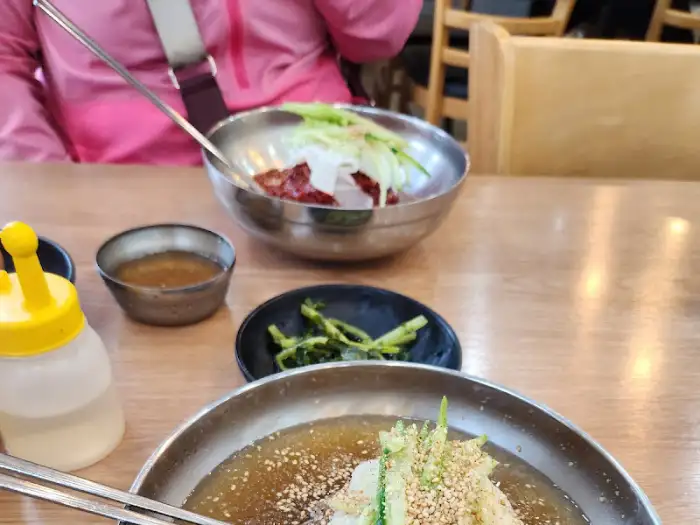 물냉면과 고기