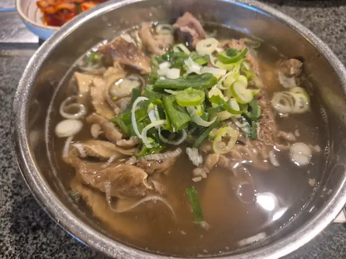 갈비탕의 푸짐한 고기