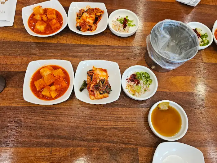 곰탕과 함께 나온 반찬들