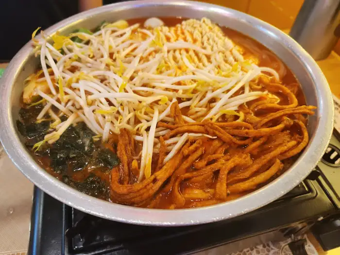 미역 떡볶이 볶음밥