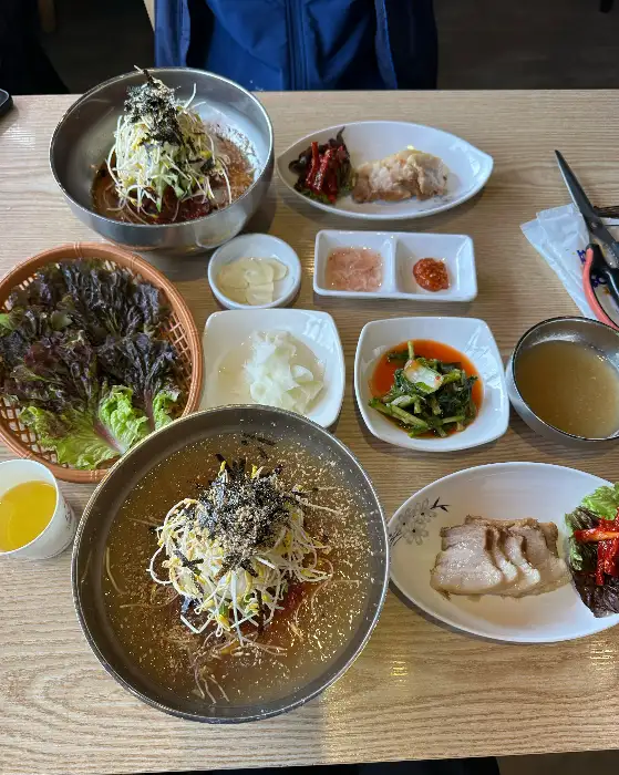 푸짐한 상차림