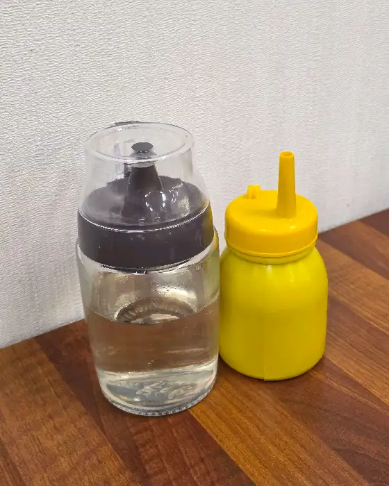 겨자, 식초 소스 병